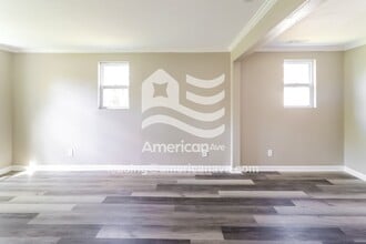 8107 Janis St in Shelby Township, MI - Building Photo - Building Photo