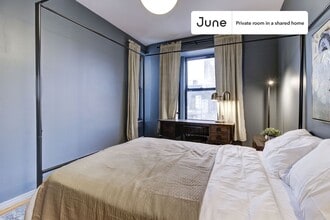 Private bedroom in 4 bed/1 bath Home in New York, NY - Building Photo - Building Photo