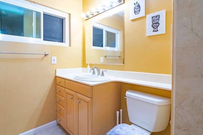 5001 54th St in San Diego, CA - Building Photo - Building Photo