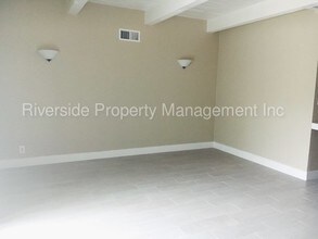 915 Paseo Grande-Unit -20 in Corona, CA - Building Photo - Building Photo