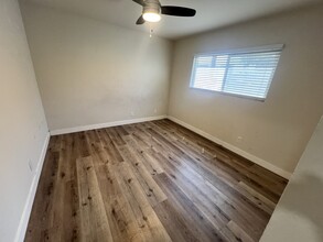 12045 Orange St in Norwalk, CA - Foto de edificio - Building Photo