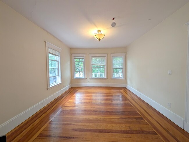 41 Ossipee Rd, Unit 2 in Somerville, MA - Building Photo - Building Photo