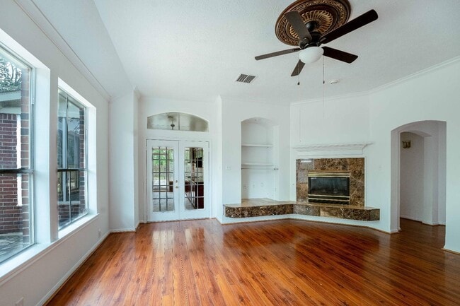 7211 Cambridge Cove Cir