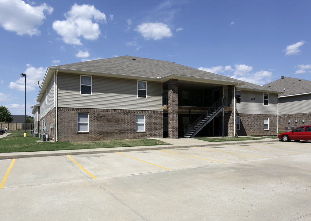 Pomeroy in Centerton, AR - Building Photo