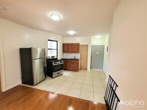 371 S 5th St in Brooklyn, NY - Building Photo - Building Photo