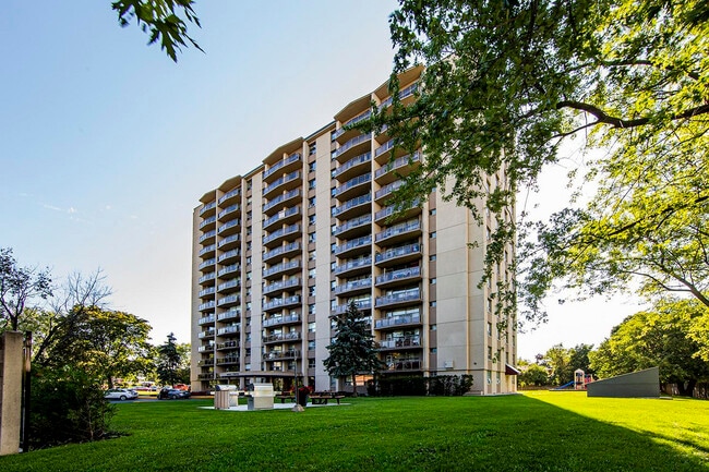 225 Van Horne Apartments