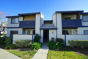 27614 Susan Beth Way in Santa Clarita, CA - Building Photo