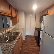 3523 Tanglewilde St in Houston, TX - Building Photo - Building Photo