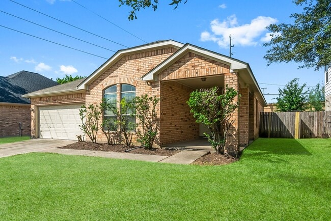 19311 Twin Buttes Dr in Tomball, TX - Foto de edificio - Building Photo