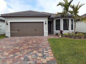 8214 Hanoverian Dr in Greenacres, FL - Building Photo
