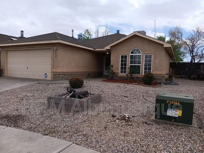 6620 Evesham Rd NW in Albuquerque, NM - Building Photo - Building Photo