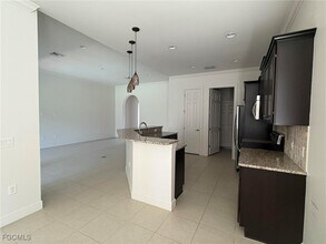 10559 Yorkstone Dr in Bonita Springs, FL - Building Photo - Building Photo