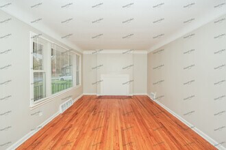 4246 Wilmington Rd in South Euclid, OH - Building Photo - Building Photo