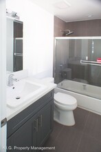 2104 Hauser Blvd in Los Angeles, CA - Building Photo - Building Photo