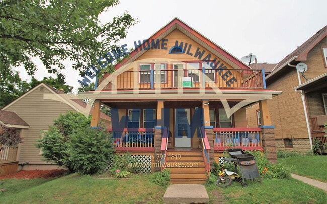3836 W Mt Vernon Ave in Milwaukee, WI - Foto de edificio - Building Photo