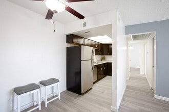 La Lomita in Tucson, AZ - Foto de edificio - Building Photo