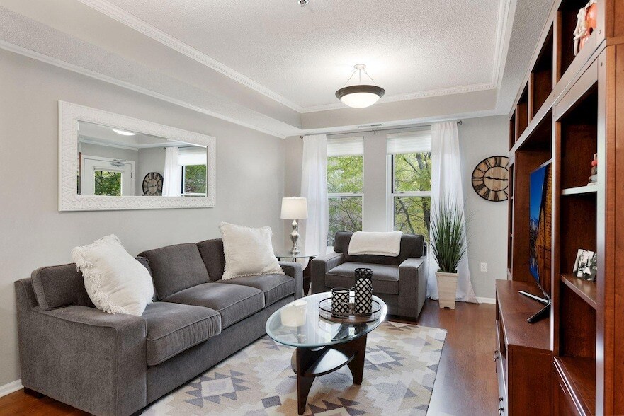 645 N 1st St in Minneapolis, MN - Building Photo