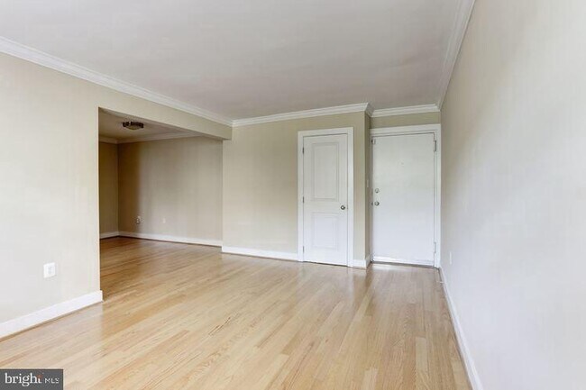 2832 Hartford St SE-Unit -103 in Washington, DC - Building Photo - Building Photo