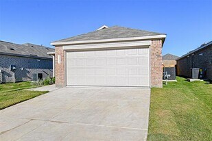 1213 Falcon Hts Dr in Heath, TX - Building Photo