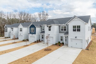 Parkway Pointe in Bethlehem, GA - Building Photo