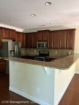 5004 Wyngate Village Dr