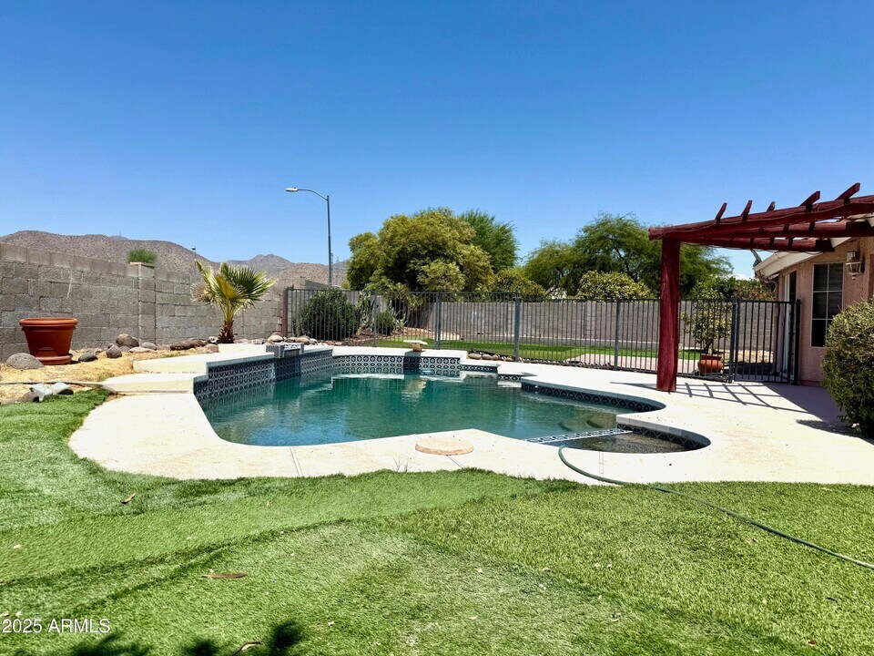10986 N 111th St in Scottsdale, AZ - Building Photo