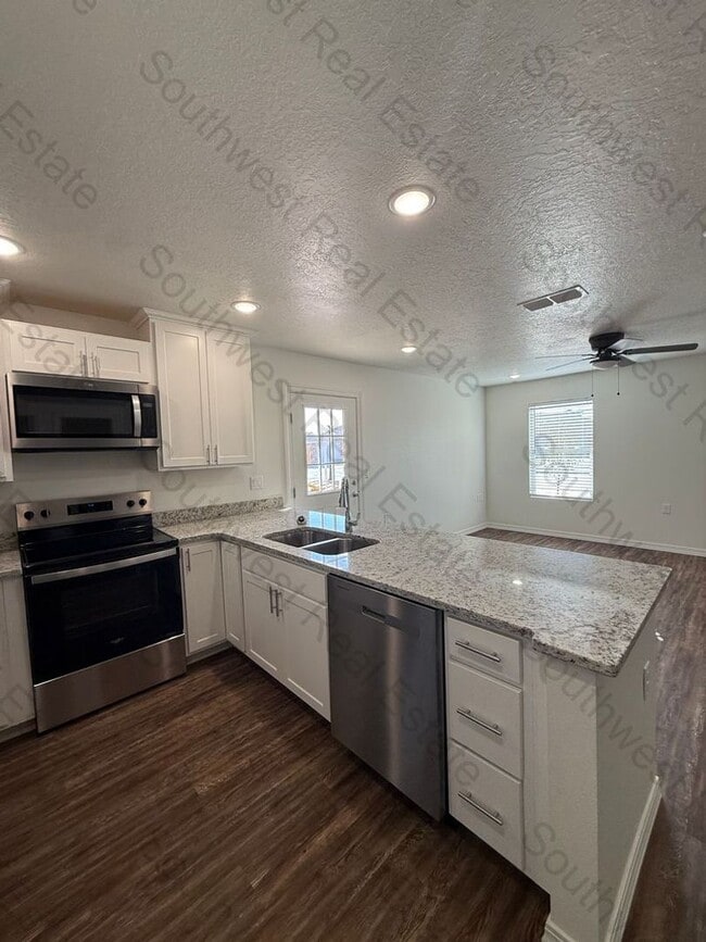 2135 Bobwhite Ct in Clovis, NM - Building Photo - Building Photo