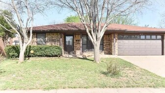 4658 Rainbow Dr in Wichita Falls, TX - Building Photo