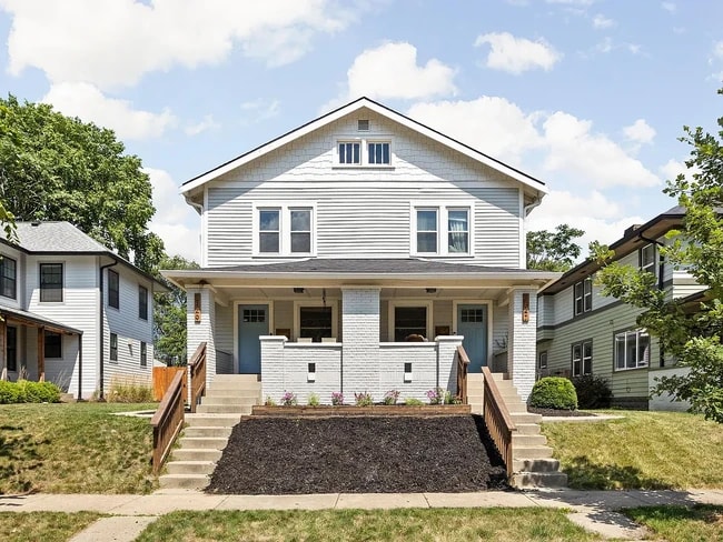 property at 3847 N Park Ave