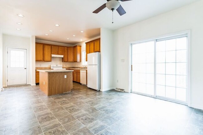 23415 S Patuxent Beach Rd in California, MD - Building Photo - Building Photo