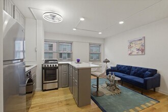 5630 N Sheridan Rd in Chicago, IL - Building Photo - Building Photo