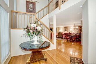 30 The Glen in Glen Head, NY - Building Photo - Building Photo