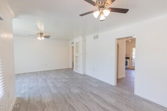 330 E 14th St in Tempe, AZ - Building Photo - Building Photo