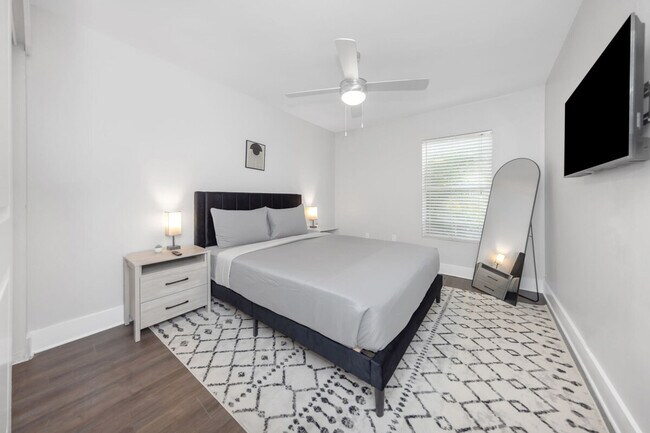 4403 W Cleveland St in Tampa, FL - Building Photo - Building Photo