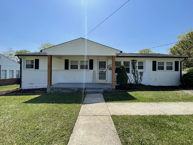 property at 624 Amelon Rd