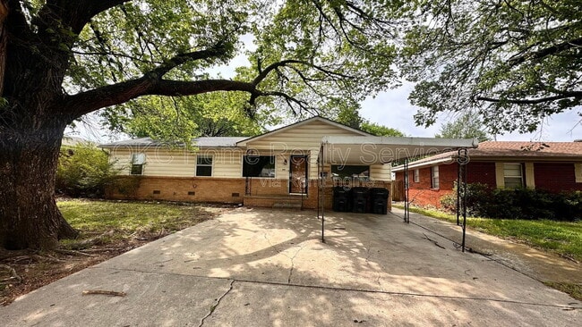 6808 NW 59th St in Bethany, OK - Building Photo - Building Photo