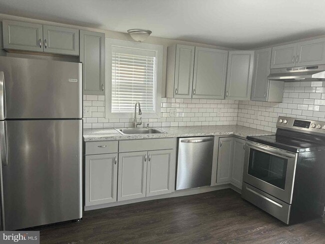 property at 5036 Leesport Ave