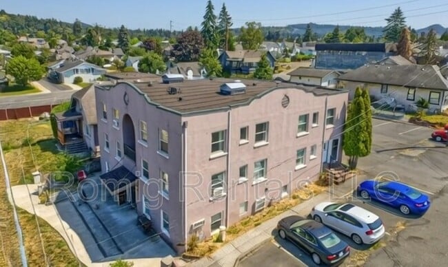 property at 300 N 5th Ave