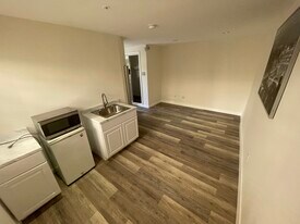 341 S Maple Dr in Beverly Hills, CA - Building Photo