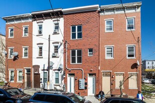 2105 N 8th St in Philadelphia, PA - Building Photo