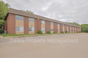 6016 Leavenworth Rd in Kansas City, KS - Building Photo