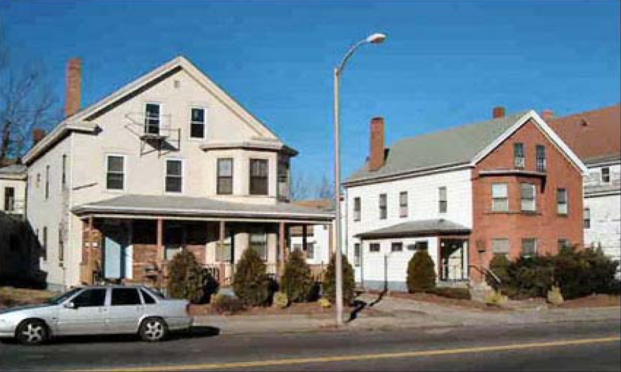 45 Winthrop St in Taunton, MA - Building Photo