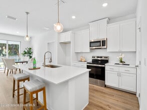 1320 Seabreeze St SW in Palm Bay, FL - Building Photo - Building Photo