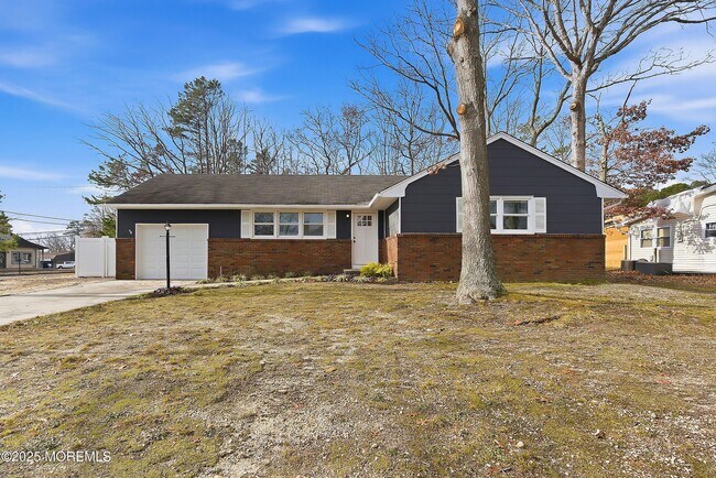 501 Adolphus St in Forked River, NJ - Building Photo - Building Photo