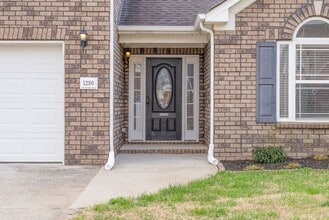 1290 Allmon Dr in Clarksville, TN - Building Photo - Building Photo