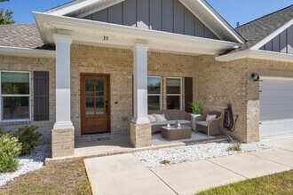 35 Highland Dr NW in Fort Walton Beach, FL - Building Photo - Building Photo
