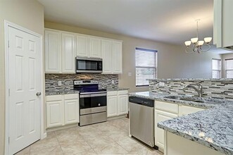 2316 Hickory Ct in Little Elm, TX - Foto de edificio - Building Photo