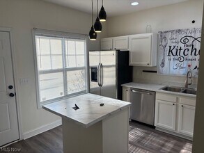 844 Royal Rd in Cleveland, OH - Building Photo - Building Photo