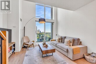 188 Doris Ave in Toronto, ON - Building Photo - Building Photo