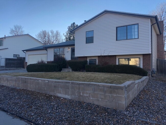 2567 S Dillon St in Aurora, CO - Building Photo - Building Photo